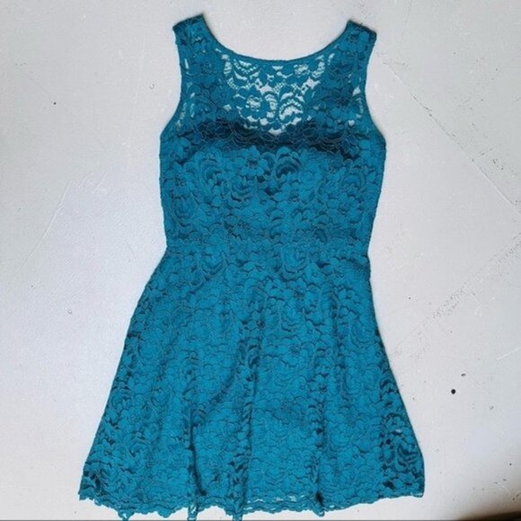 David's Bridal Dresses & Skirts - Davids Bridal Dress Women 8 Sleeveless Lace Wedding Formal Party Prom Bridesmaid